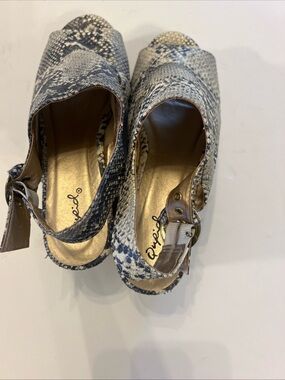 Peep-Toe Snake-Print Slingback Heels - Neutral